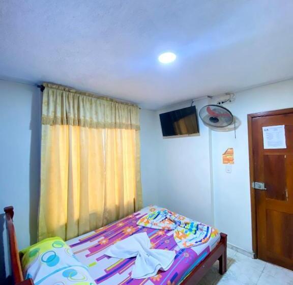 فندق Turista Real