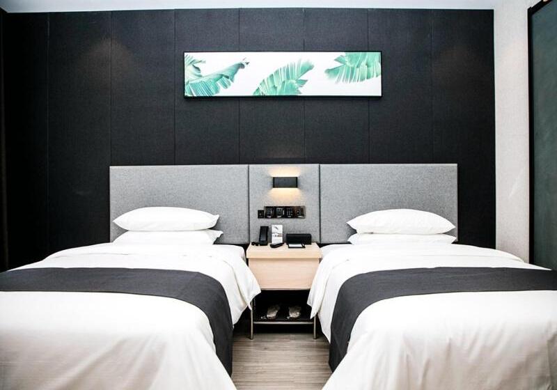 בית מלון כפרי Up And In Maanshan Wanda Plaza