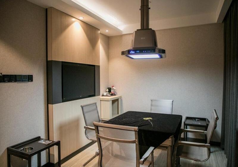 בית מלון כפרי Up And In Maanshan Wanda Plaza