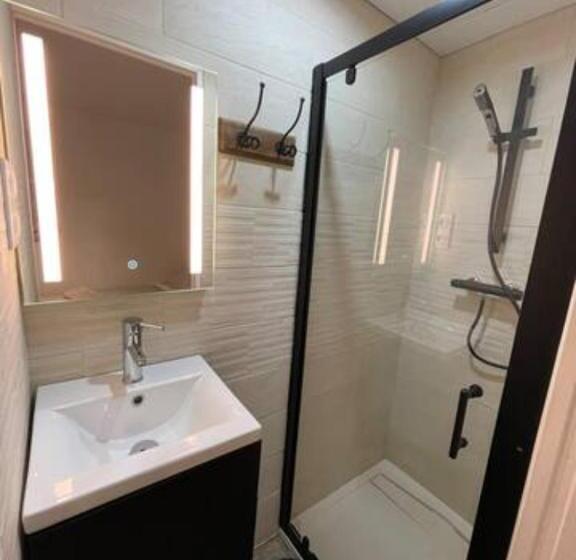 L Escale Niortaise   Centre Ville   10mn Gare   Wifi   Netflix