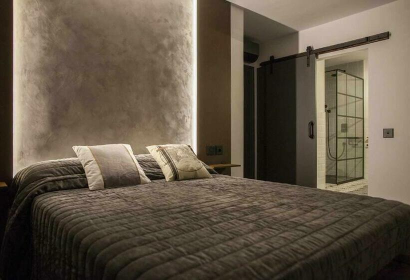 La Aduana The Lodging Experience