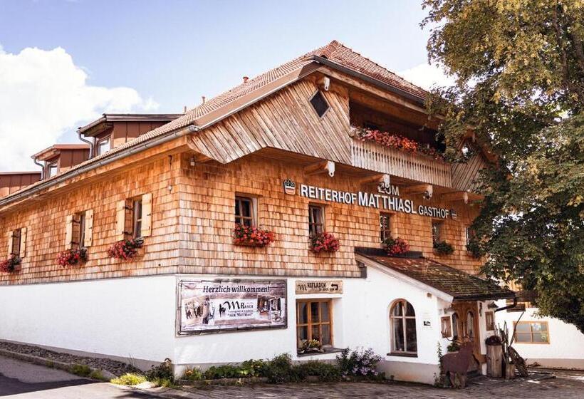 Landhotel Zum Matthiasl