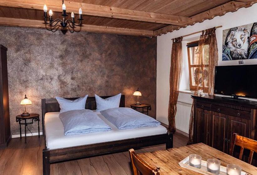 Landhotel Zum Matthiasl