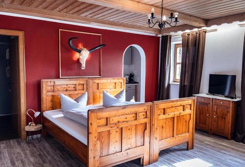 Landhotel Zum Matthiasl