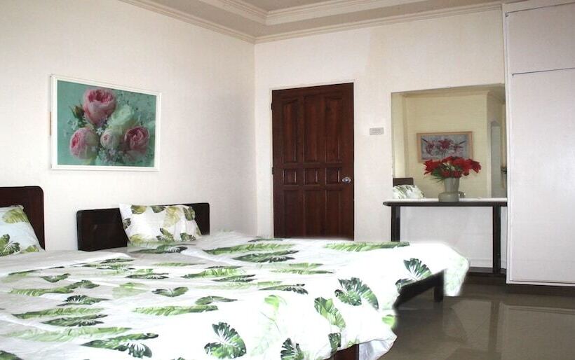 Leizel S Bed & Breakfast