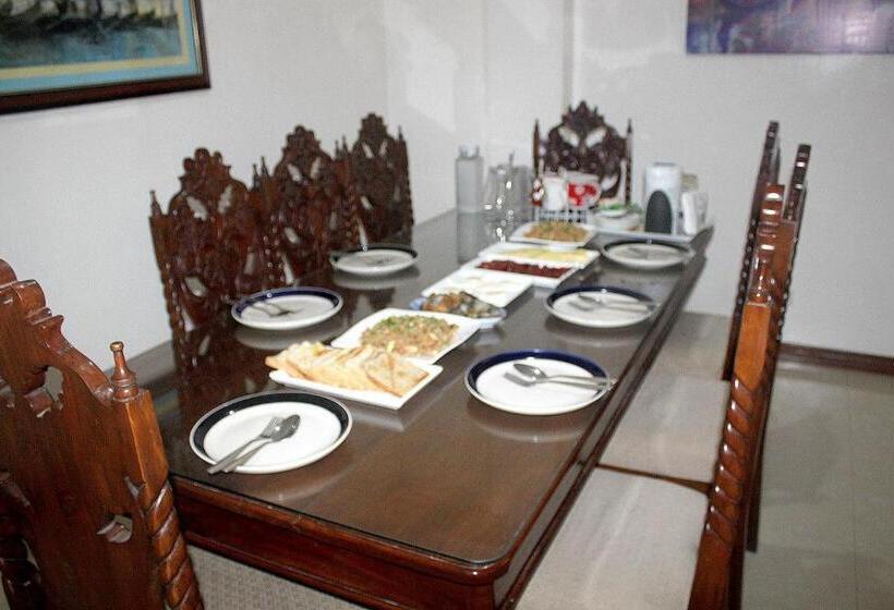 Leizel S Bed & Breakfast