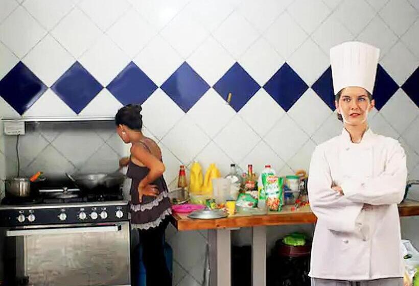 Leizel S Bed & Breakfast