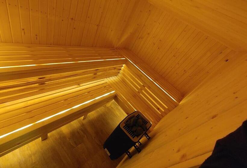 膳宿费 U Chowańców