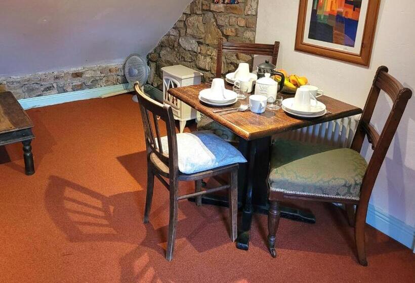 بنسيون Ballyrider House Beautiful Triple Suite