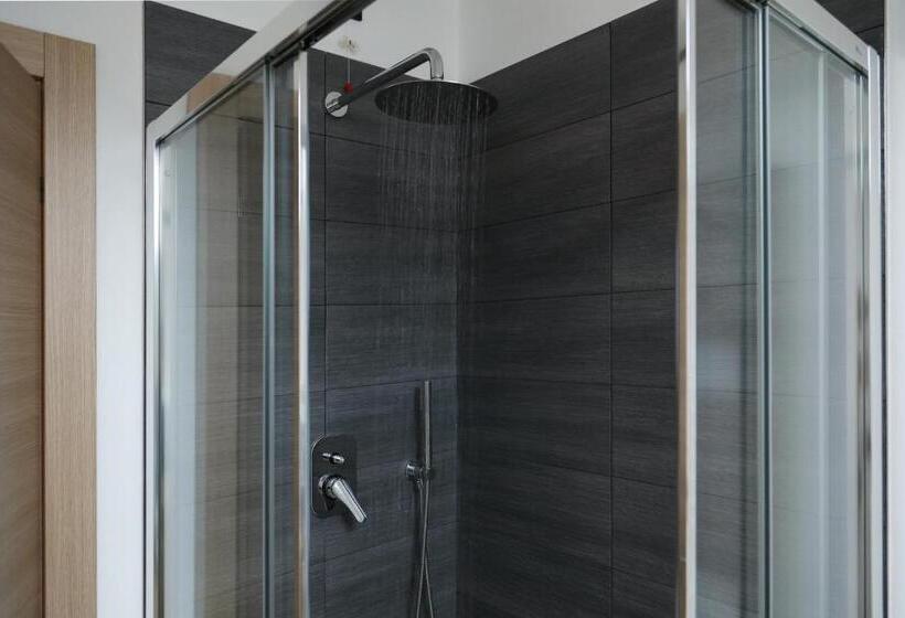 פנסיון Base531