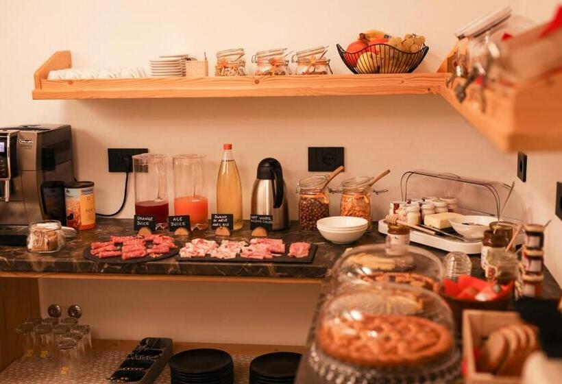 פנסיון Base531