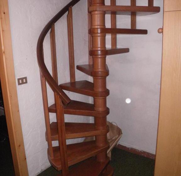 פנסיון Carezza Units, Dolomites