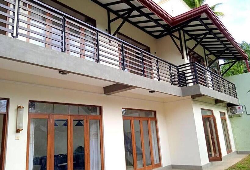 膳宿费 Heaven Thalalla  4bhk Superior Villa With Private Pool And Inside Apartments