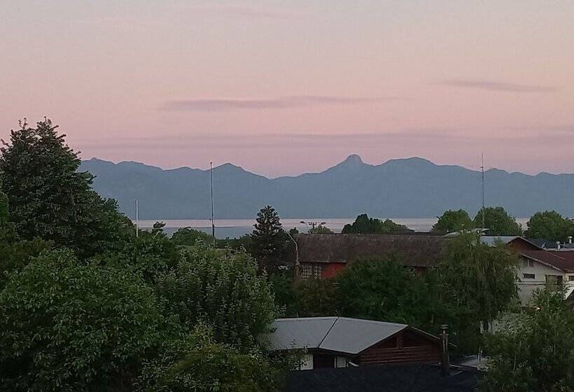 بنسيون Hostal Cuatro Estaciones    Hostel