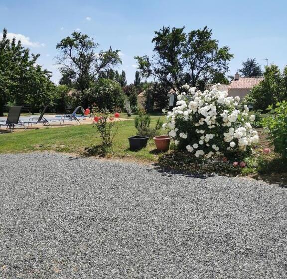 膳宿费 La Longère De Mina