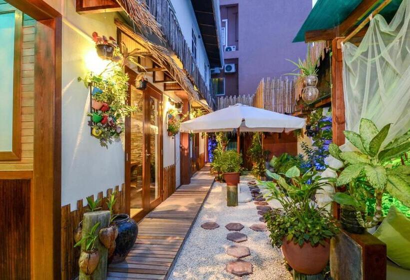 پانسیون Maladiwa Beach & Spa