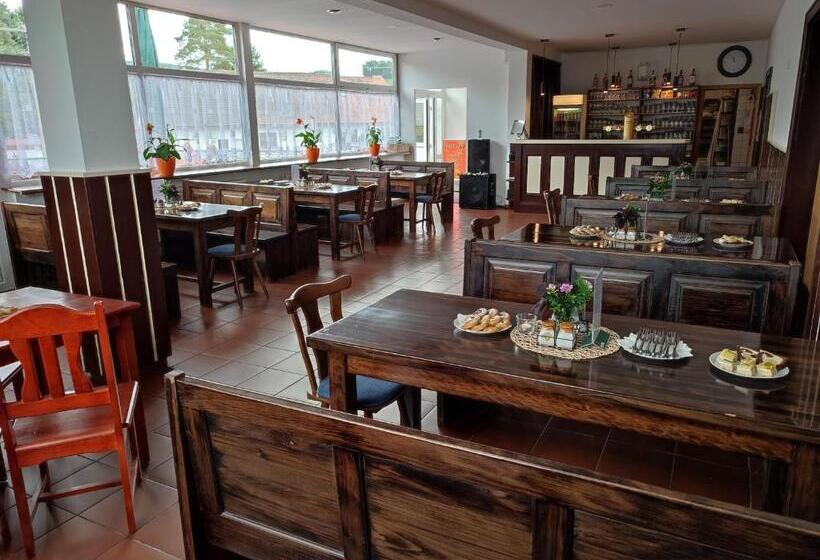 膳宿费 Neznašovy Restaurant Penzion