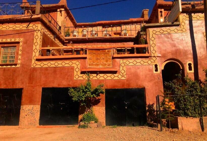 Пансион Room In Guest Room   Gite Tawada Welcomes You