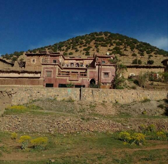 Пансион Room In Guest Room   Gite Tawada Welcomes You