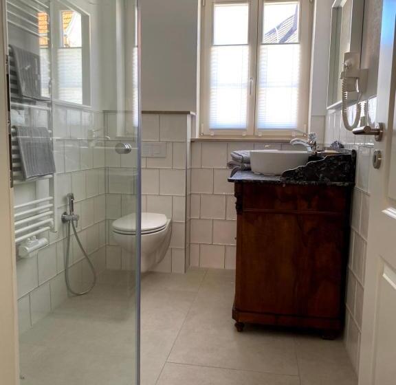 פנסיון Sonnenhof 1737   Ferienzimmer & Apartments