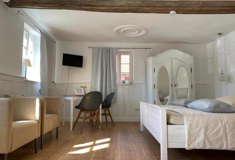 פנסיון Sonnenhof 1737   Ferienzimmer & Apartments