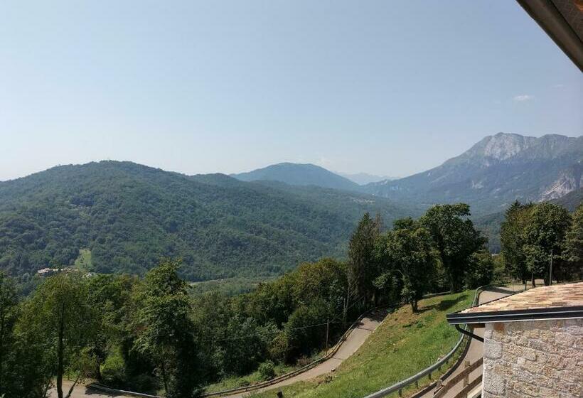 ペンション Staulir Affittacamere