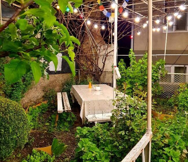 بنسيون Sunhome Stepanavan Guest House