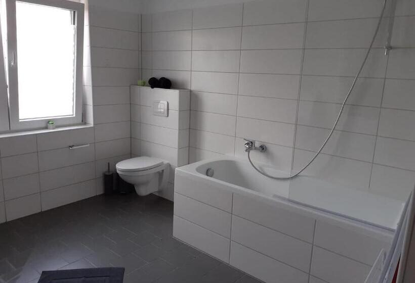 פנסיון Zimmervermietung Lindenberg