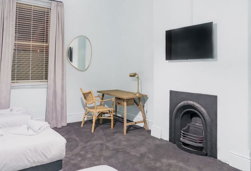 Port Broughton Hotel And Sunnyside Motel