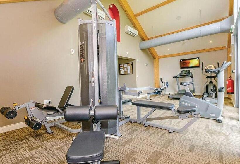 אתר נופש Croft Country Park