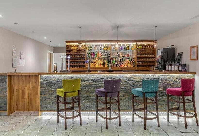 אתר נופש Croft Country Park