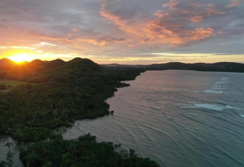 استراحتگاه Miley Lodging Restobar