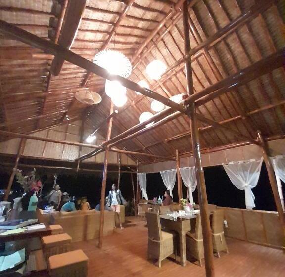 استراحتگاه Miley Lodging Restobar