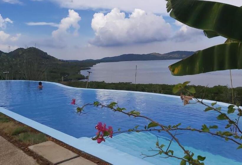 استراحتگاه Miley Lodging Restobar