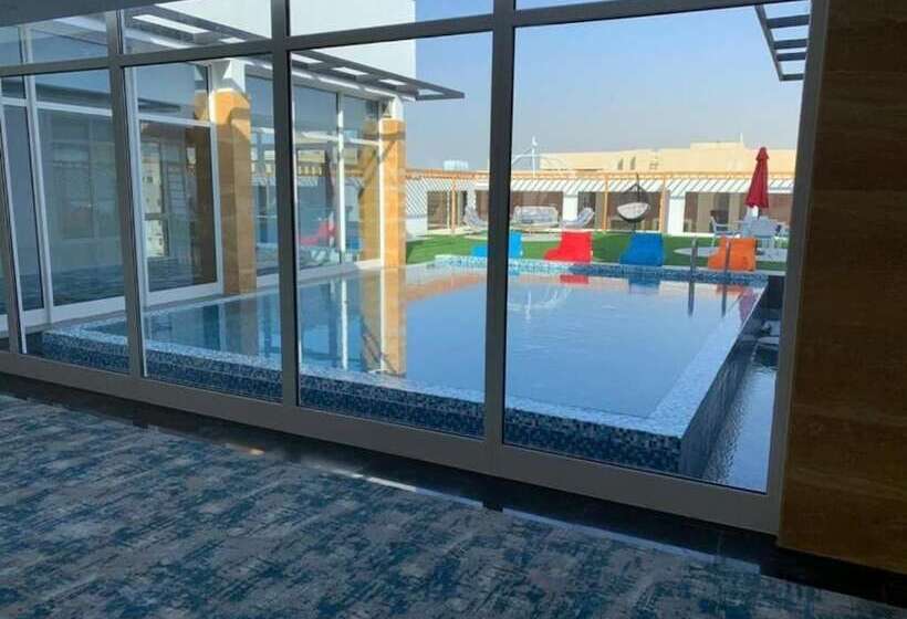 Beach Garden Hotel By Staytion