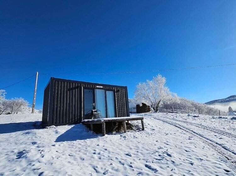 Ursa Mica Glamping Resort