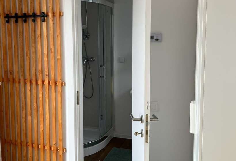 Ursa Mica Glamping Resort