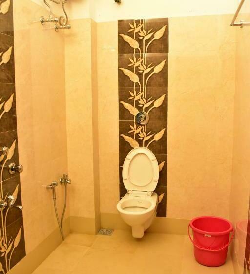 Vishal Hotel And Resorts