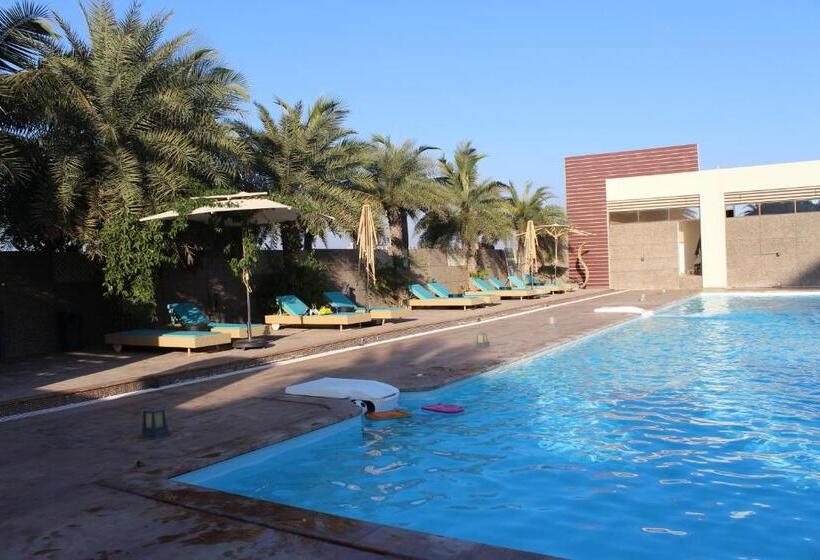 7 Seasons Resort & Spa