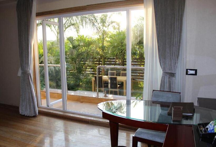 7 Seasons Resort & Spa