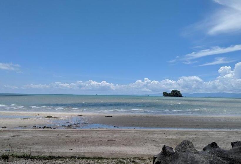 ユースホステル Baan Suchanuch