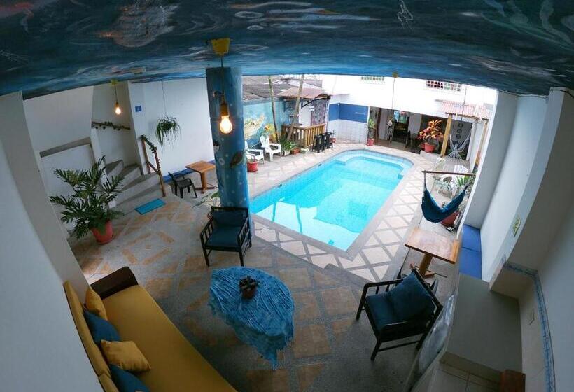 فندق صغير Estación Del Sol