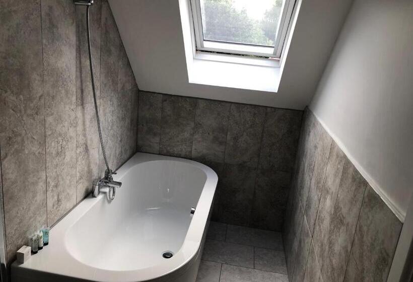 فندق صغير Hamilton Arms Suites