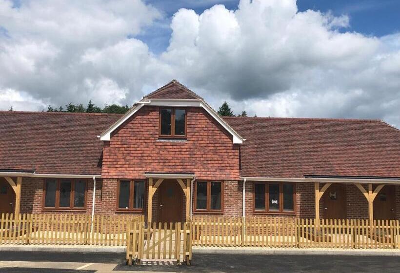 فندق صغير Hamilton Arms Suites