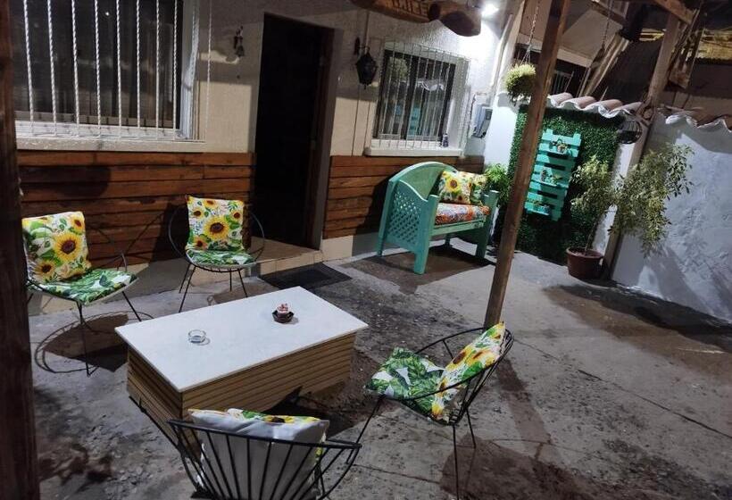 호스텔 Hostal Sol Y Luna