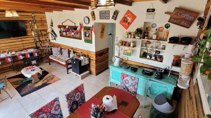 호스텔 Hostal Sol Y Luna