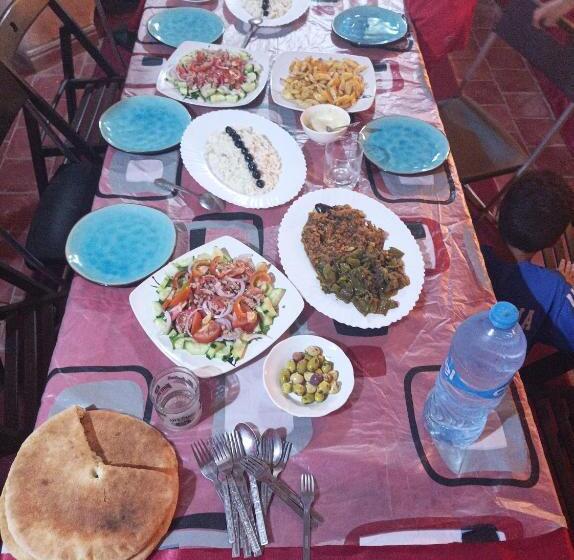 هاستل Kasbah Tinariwin