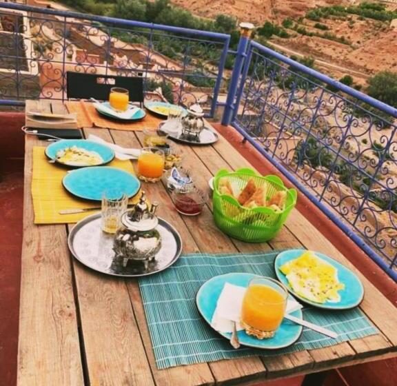 هاستل Kasbah Tinariwin