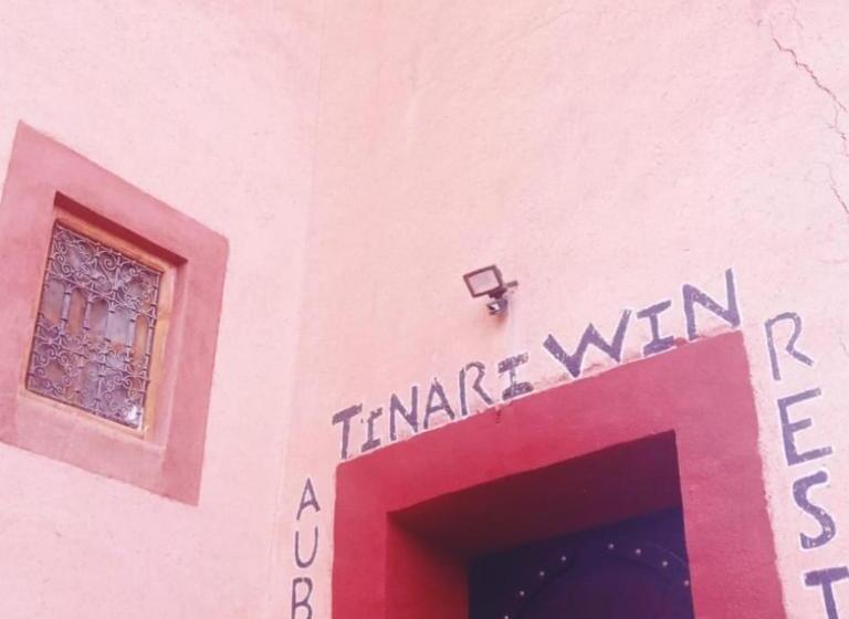 هاستل Kasbah Tinariwin