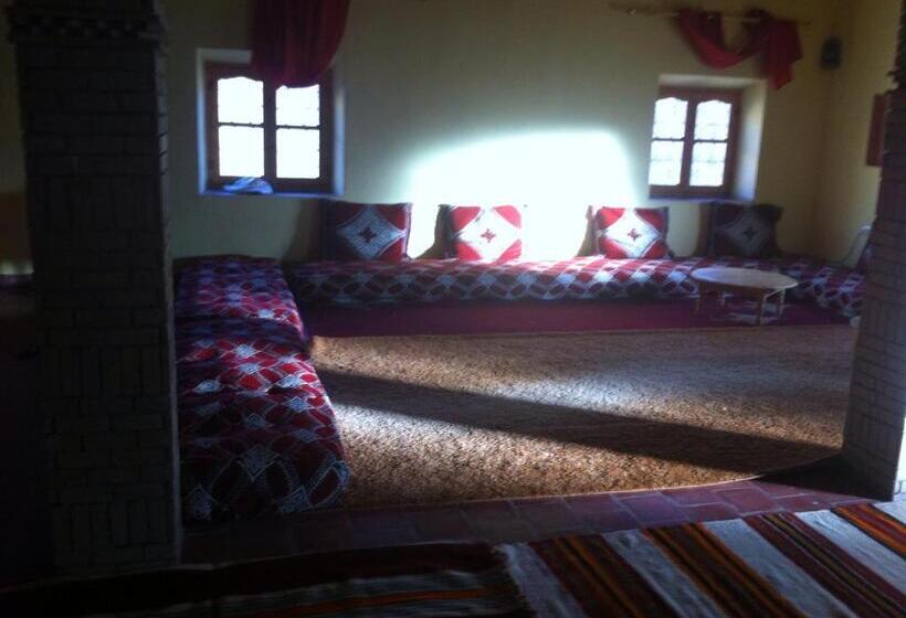 هاستل Kasbah Tinariwin